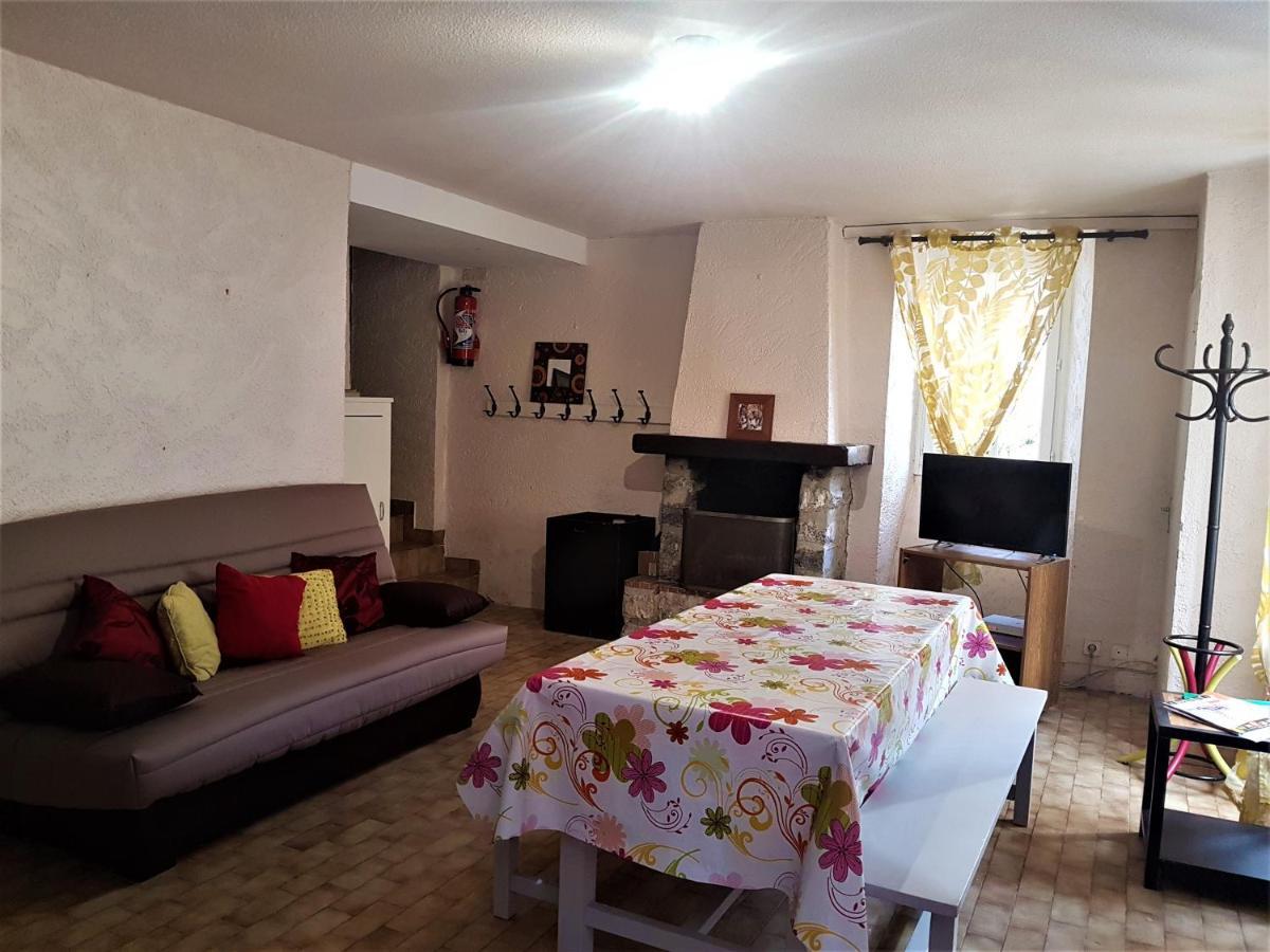 Gites Communaux A Lourdios Kültér fotó